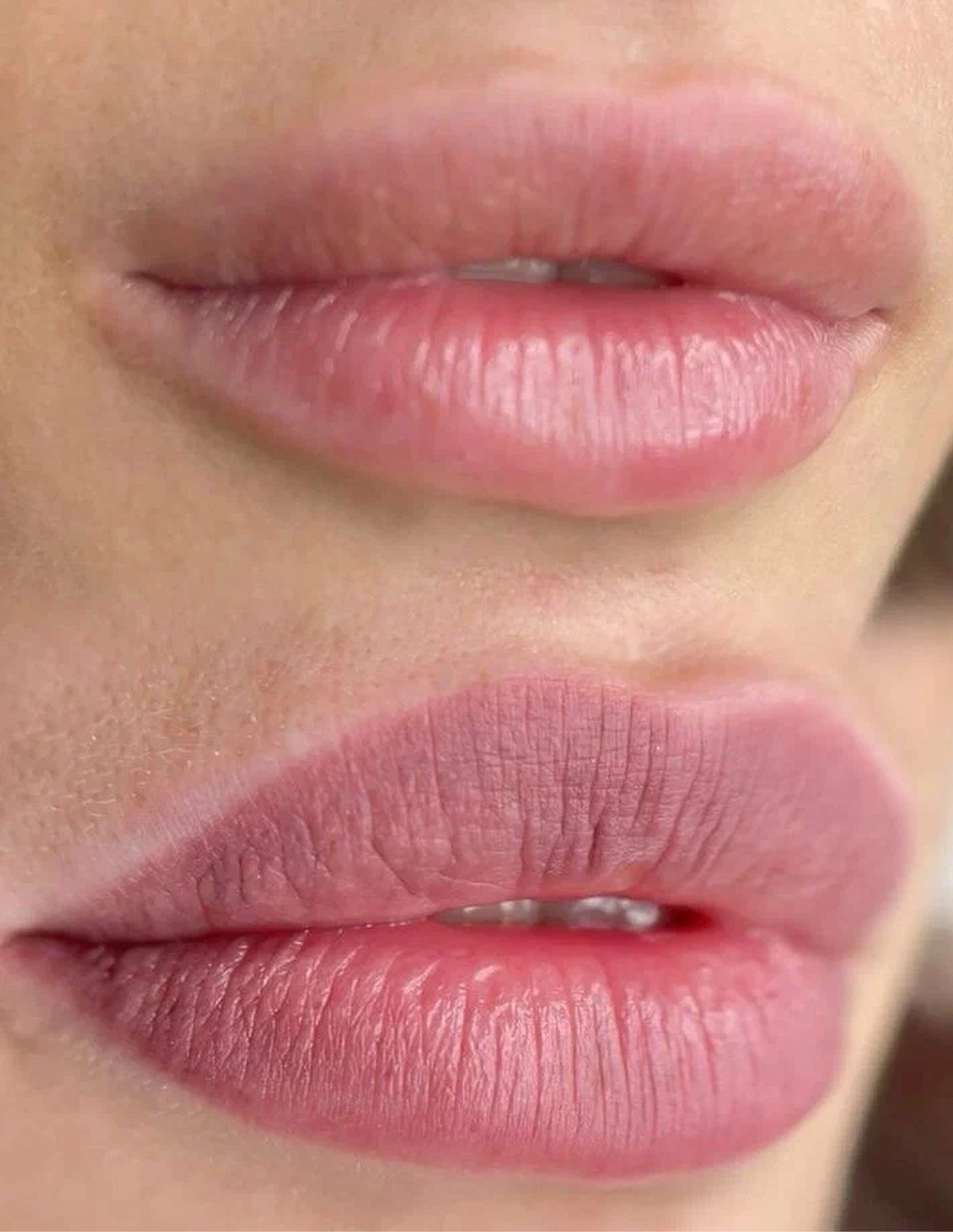 Акварельные губы